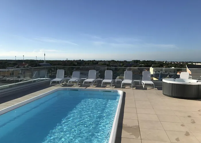 Condominio Quasar